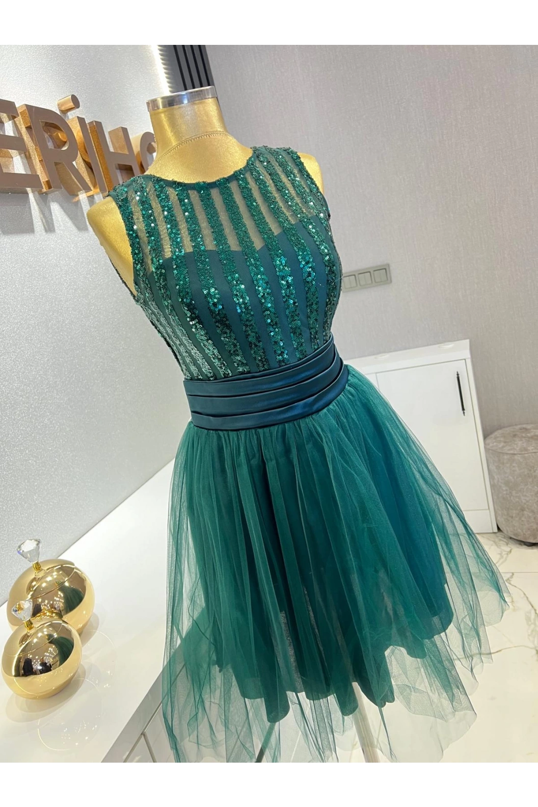 ARİN-PULLU TÜL ETEKLİ MİNİ ELBİSE YEŞİL