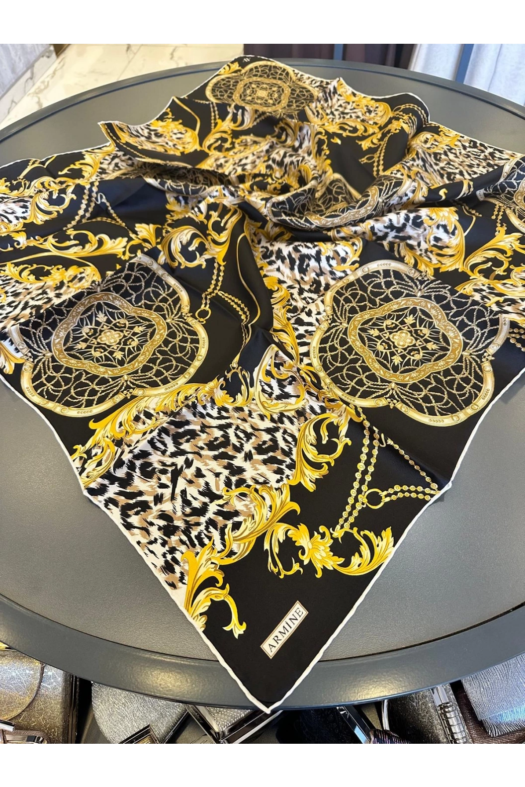 ARMİNE-%100 İPEK EŞARP GOLD