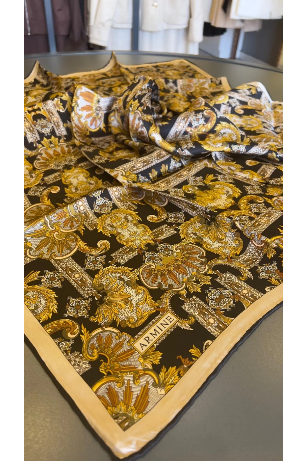 ARMİNE-% 100 İPEK EŞARP SİYAH