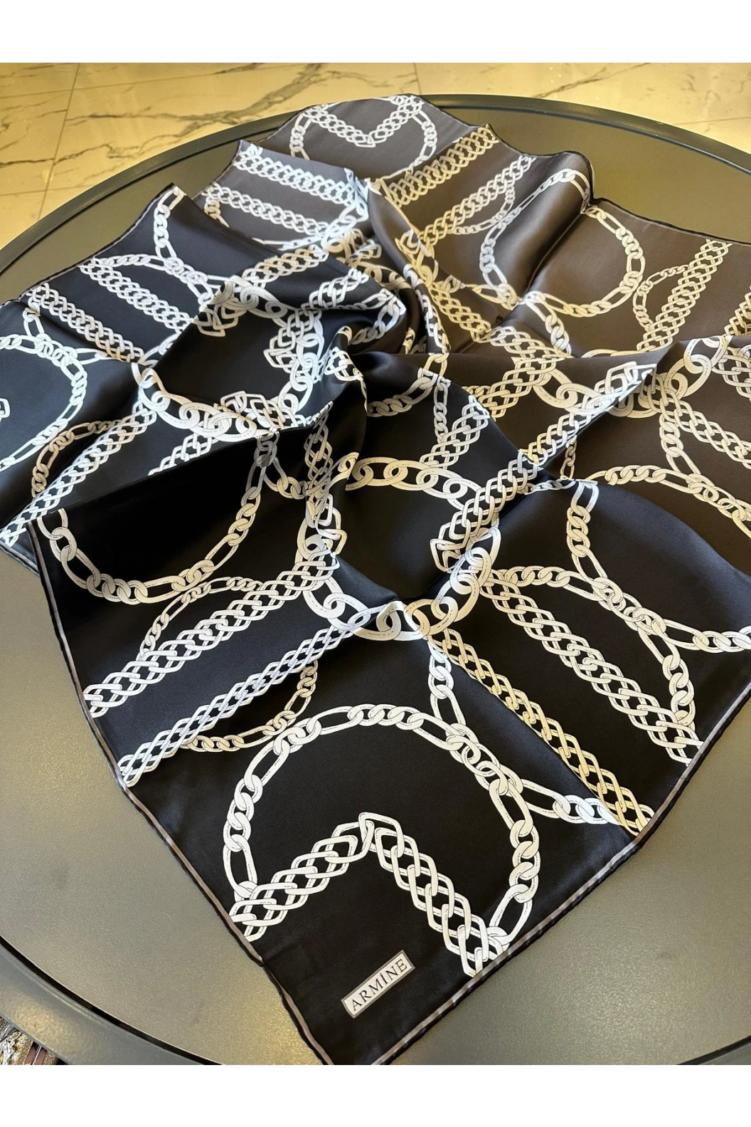 ARMİNE-%100 İPEK EŞARP SİYAH