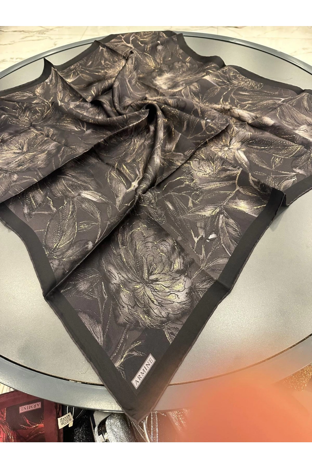 ARMİNE-%100 İPEK EŞARP SİYAH