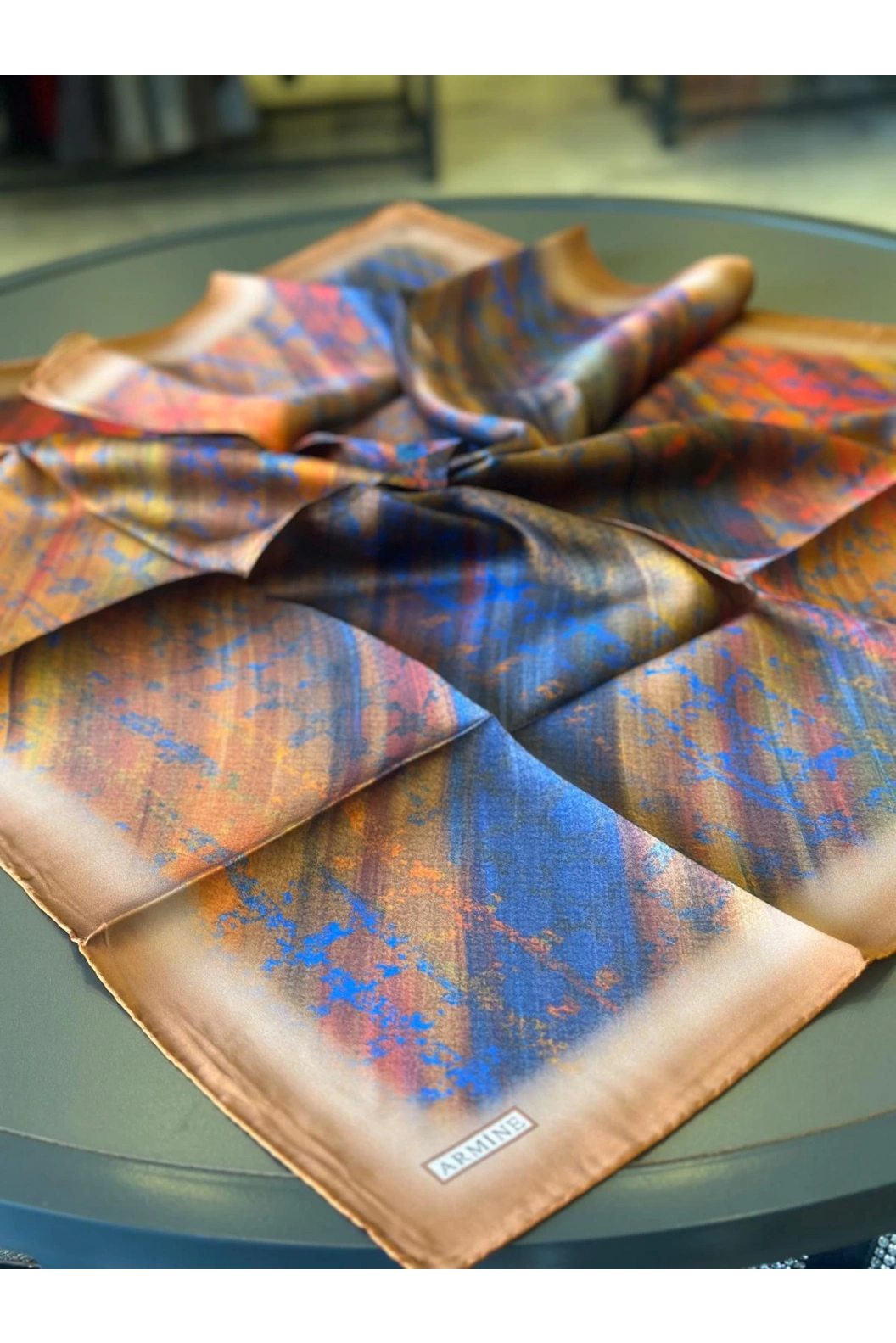 ARMİNE-%100 İPEK EŞARP TABA