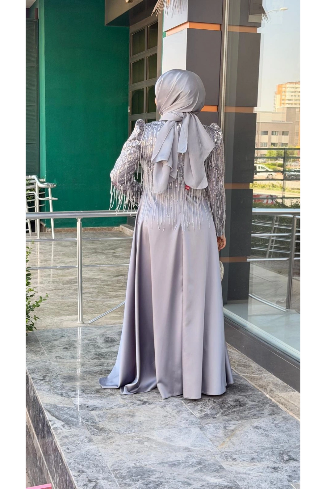 EMİNE GÜNGÖR-ECRİN ABİYE GRİ