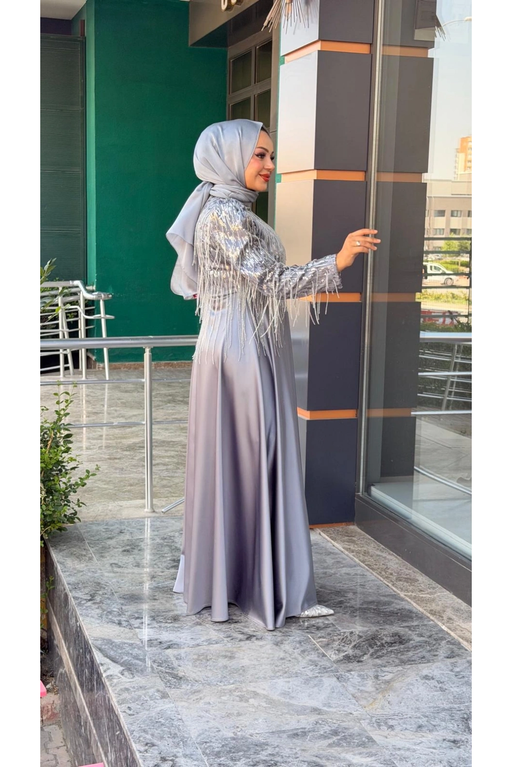 EMİNE GÜNGÖR-ECRİN ABİYE GRİ