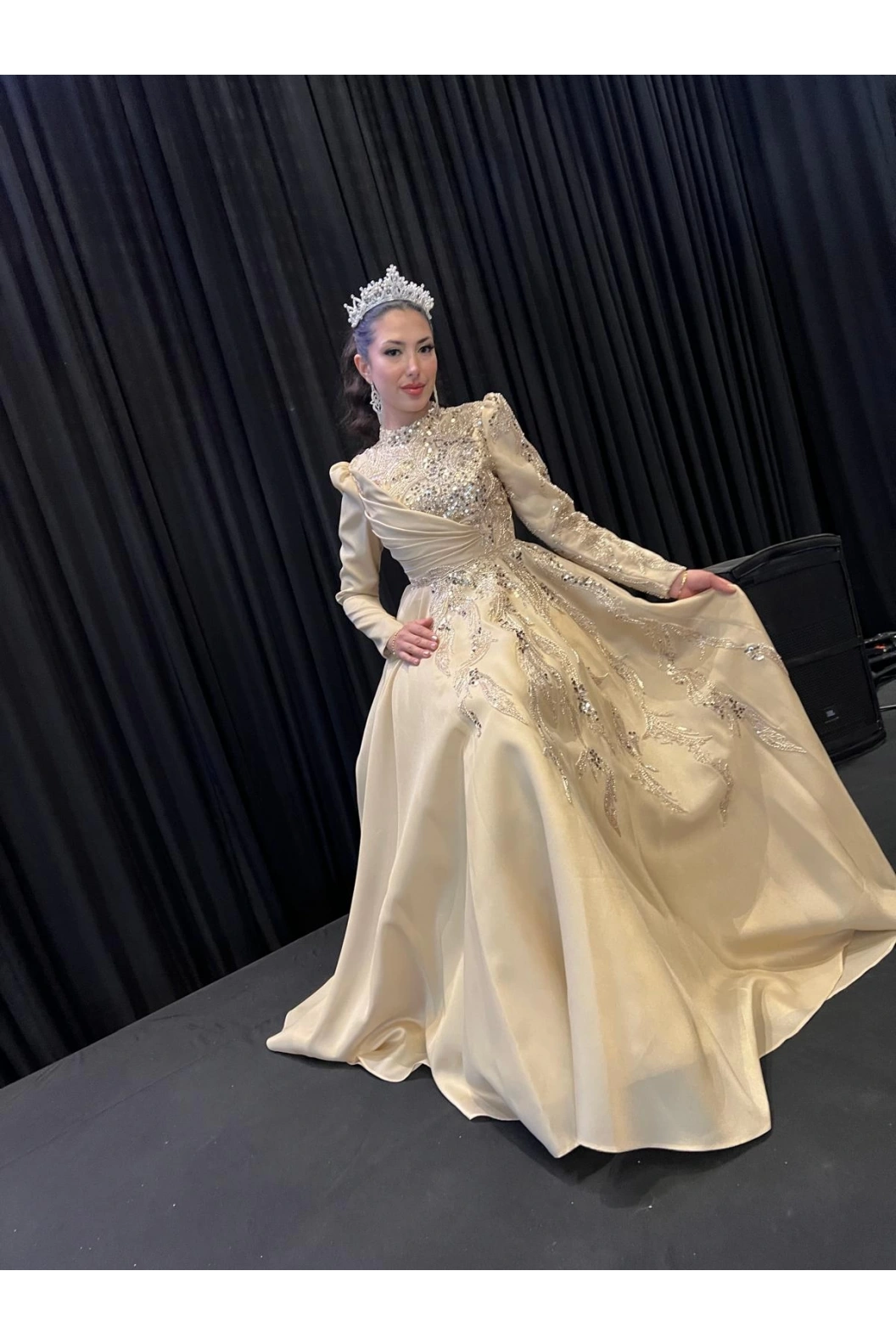 FERİHA SARIOĞLU-BELGİN ABİYE BEJ