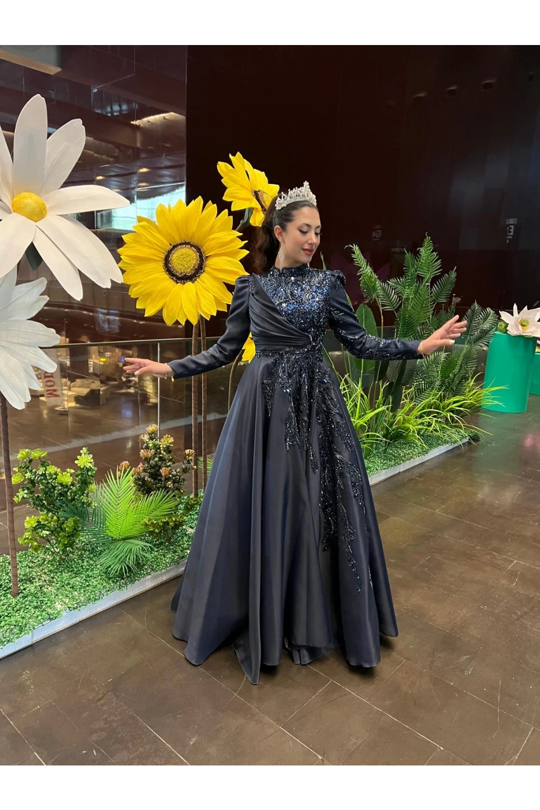 FERİHA SARIOĞLU-BELGİN ABİYE LACİVERT