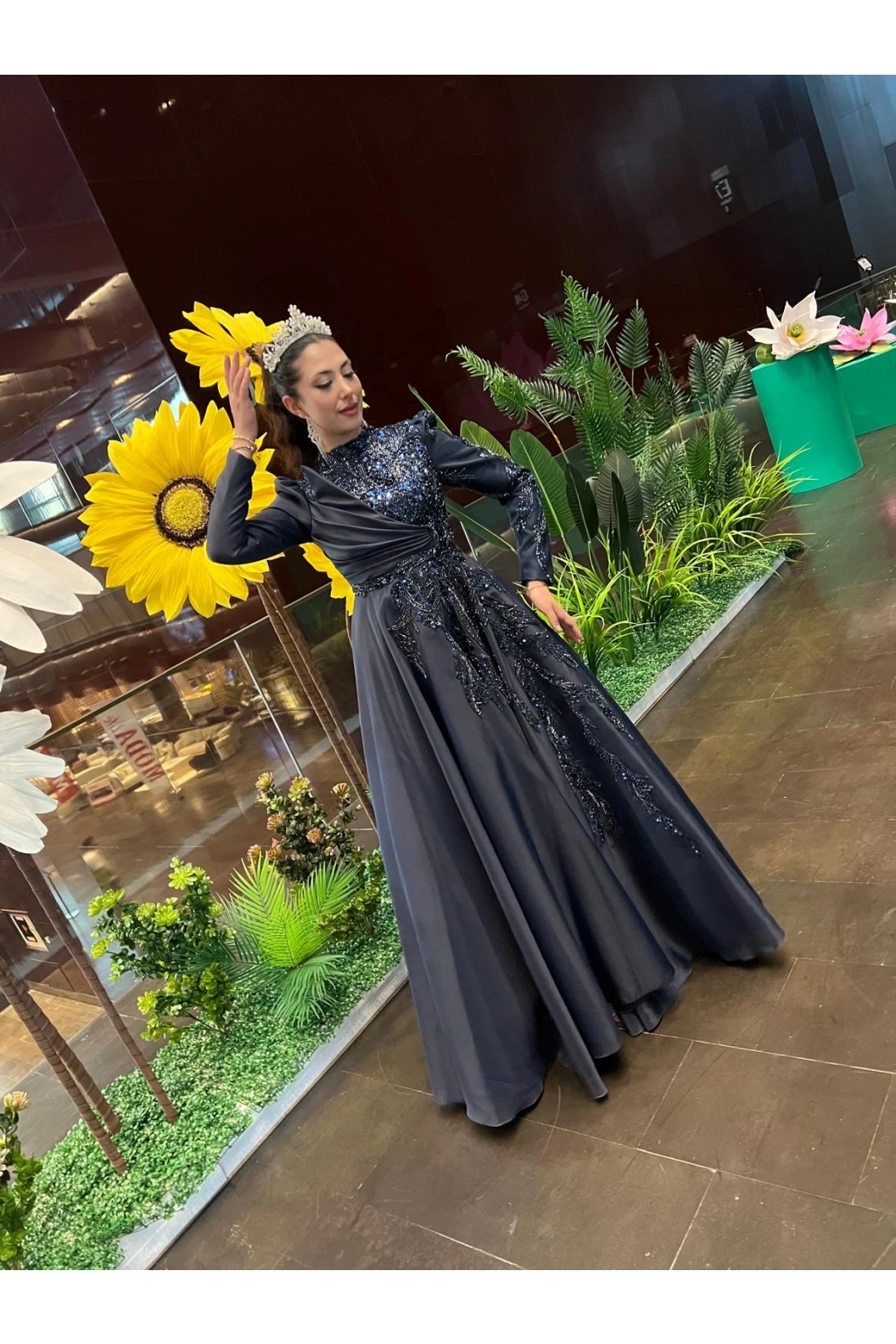 FERİHA SARIOĞLU-BELGİN ABİYE LACİVERT