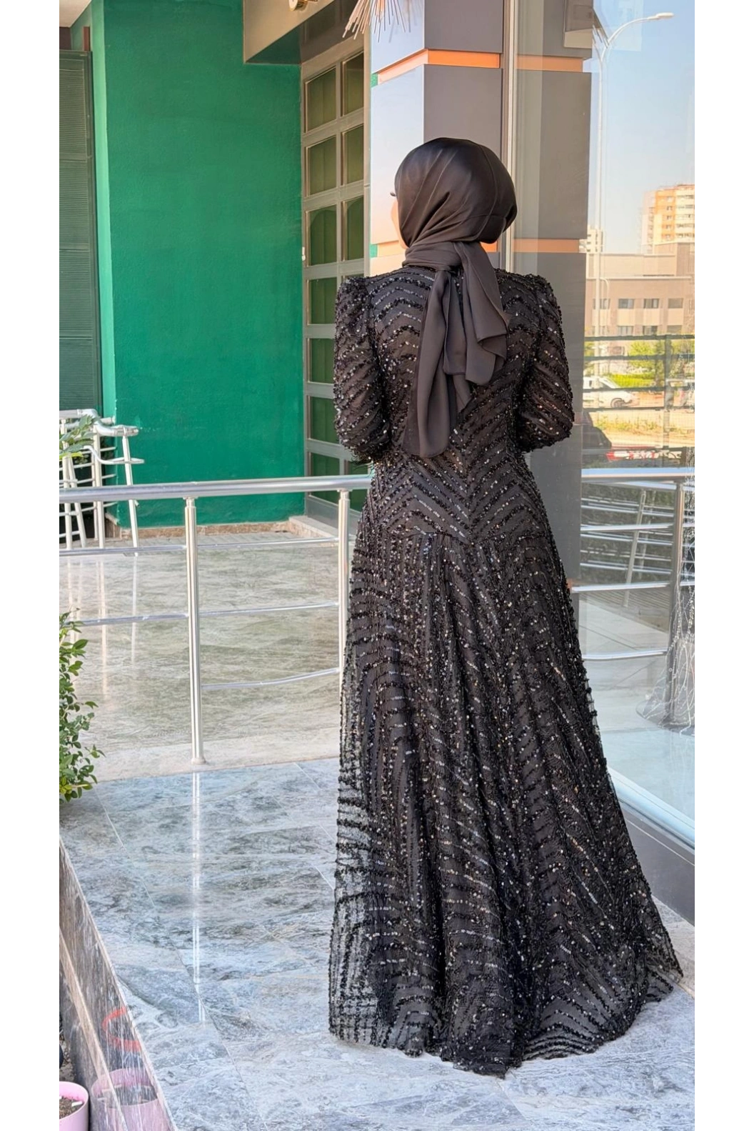 FERİHA SARIOĞLU-BİLGE ABİYE SİYAH