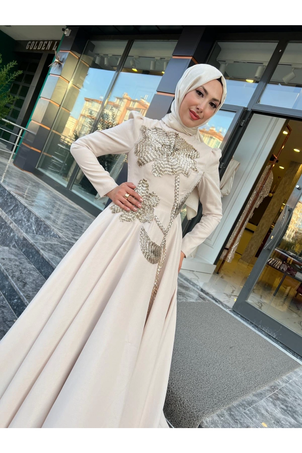 FERİHA SARIOĞLU-KABARIK TAŞLI ELBİSE BEJ