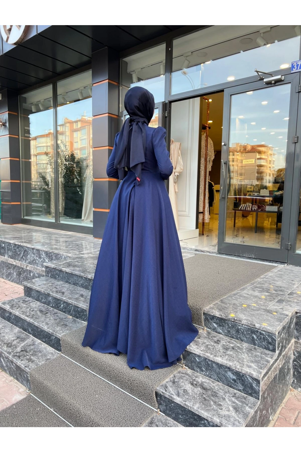 FERİHA SARIOĞLU-KABARIK TAŞLI ELBİSE LACİVERT