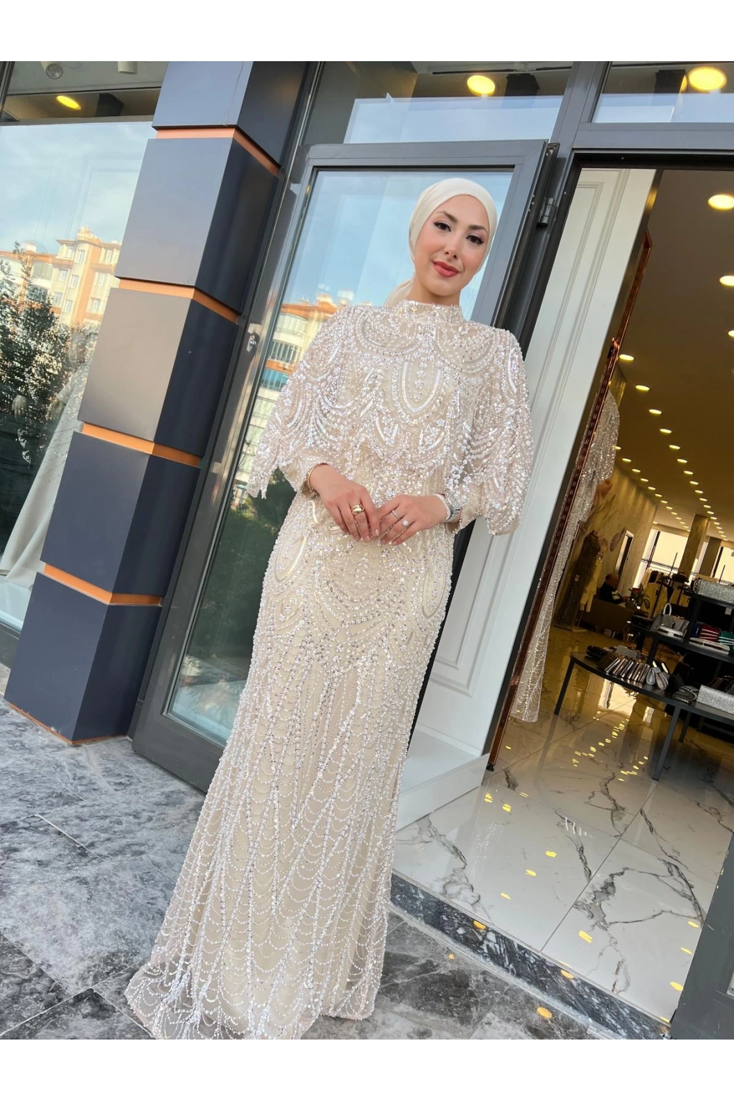 GAMZE ÖZKUL DİVA ABİYE BEJ