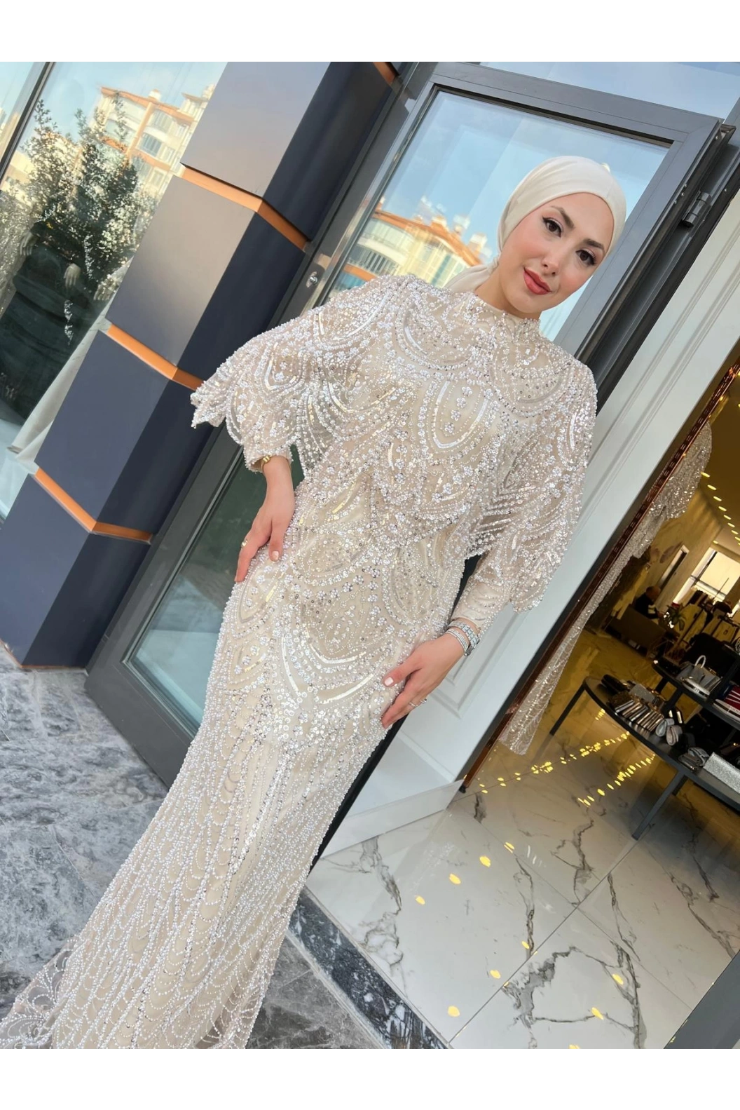 GAMZE ÖZKUL DİVA ABİYE BEJ