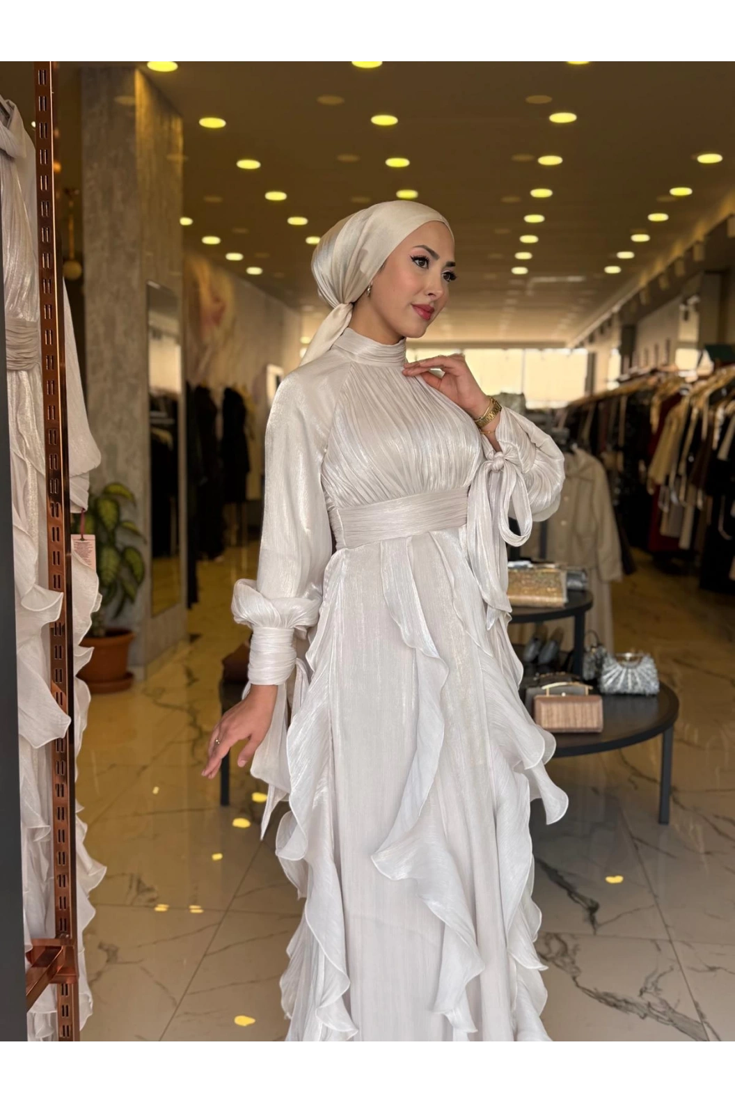 GAMZE ÖZKUL-TÜL DETAY DORA ABİYE BEJ