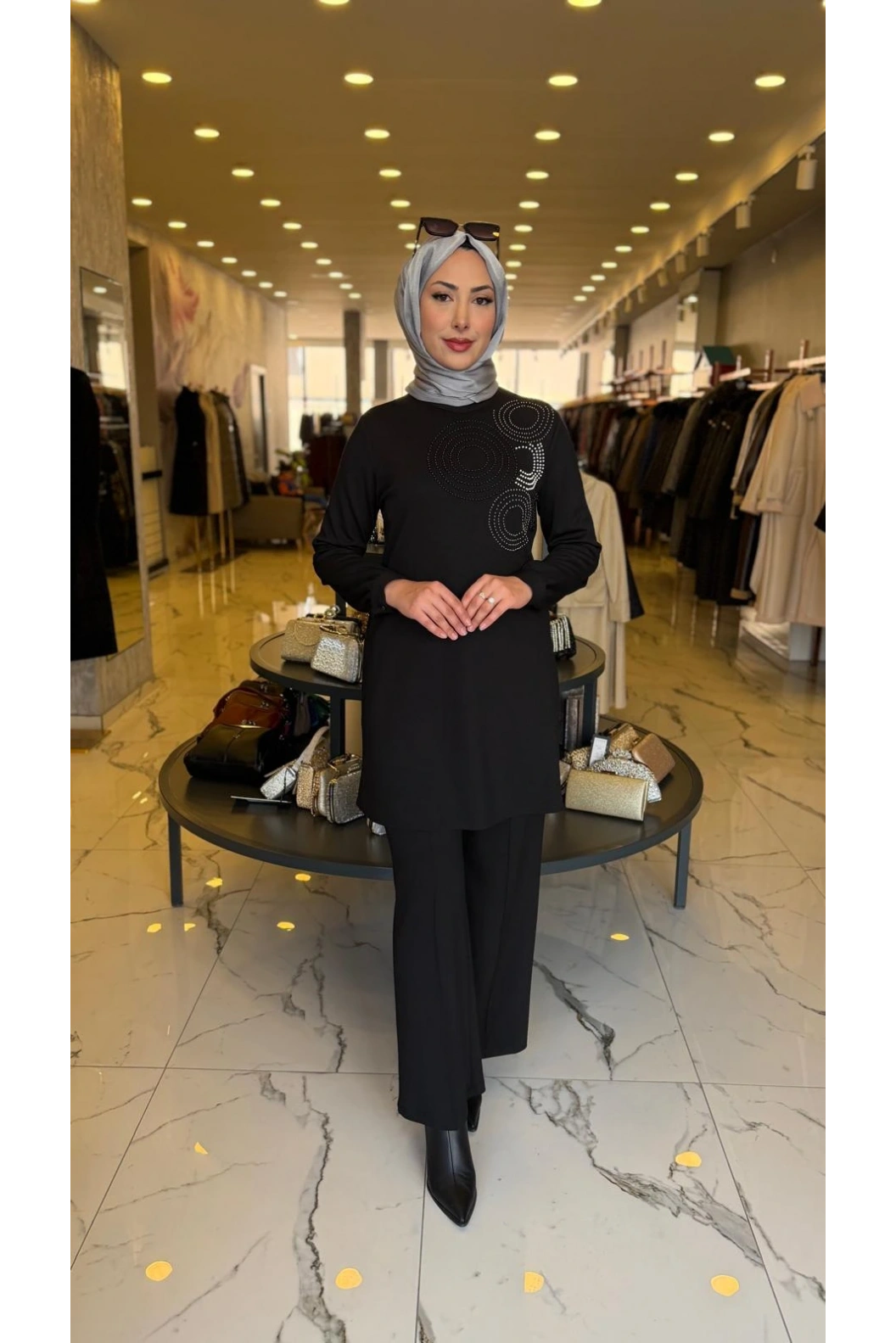 HAYA-DAİRE İNCİLİ TUNİK SİYAH