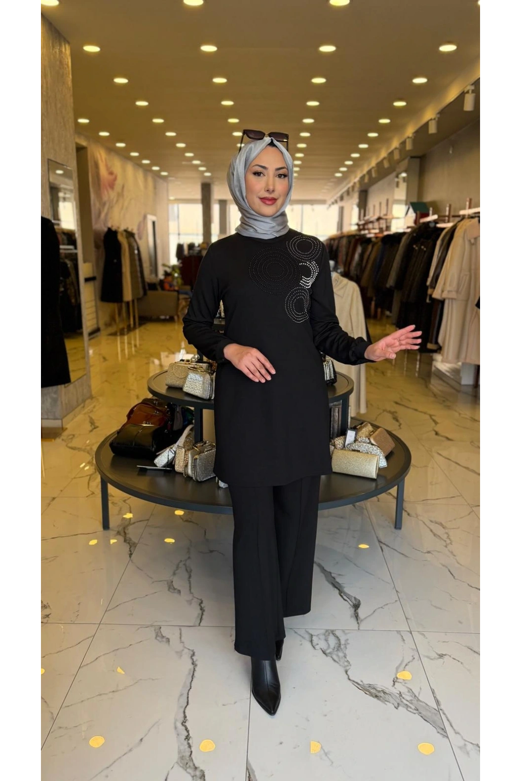 HAYA-DAİRE İNCİLİ TUNİK SİYAH