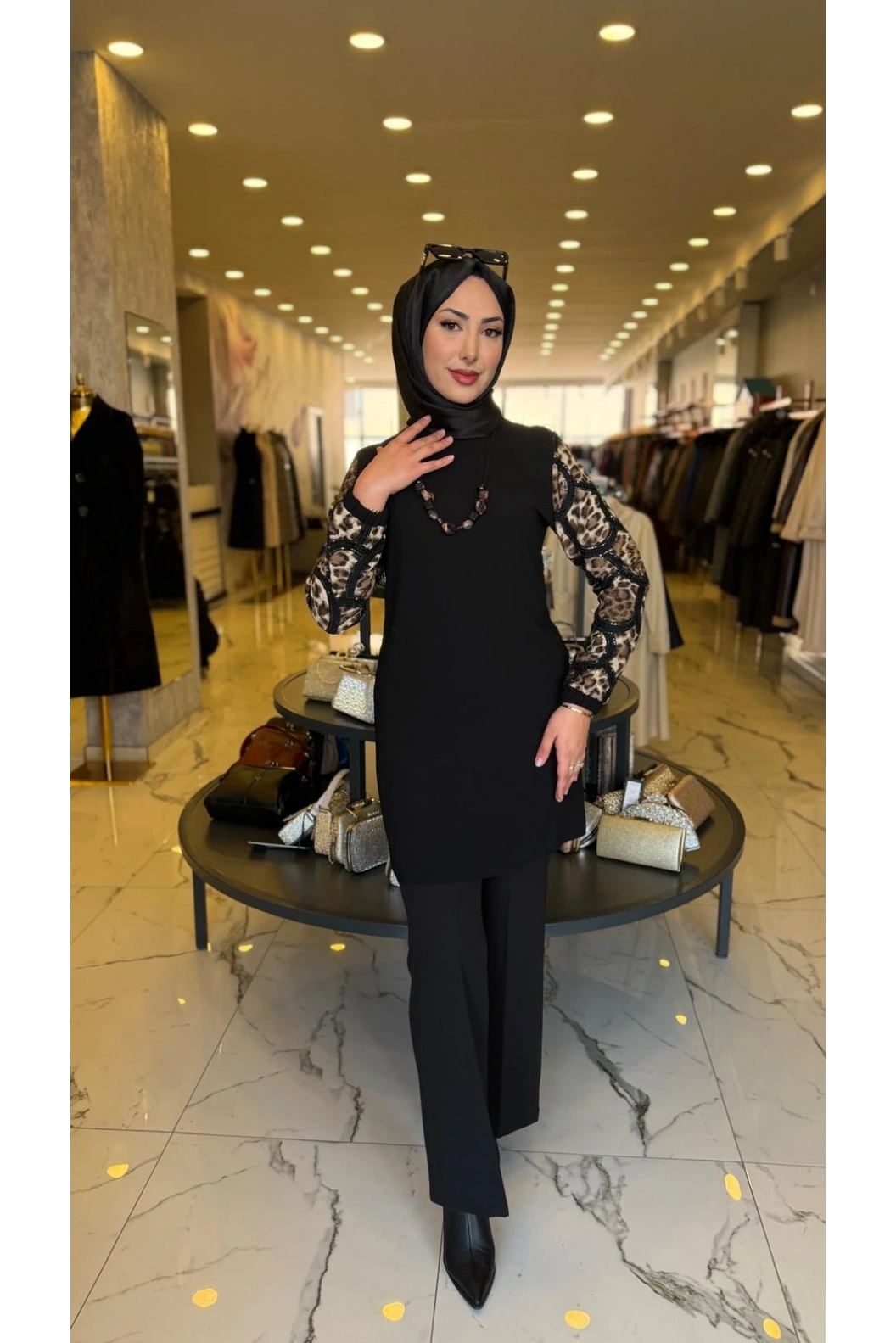 HAYA-KOLYELİ TUNİK SİYAH