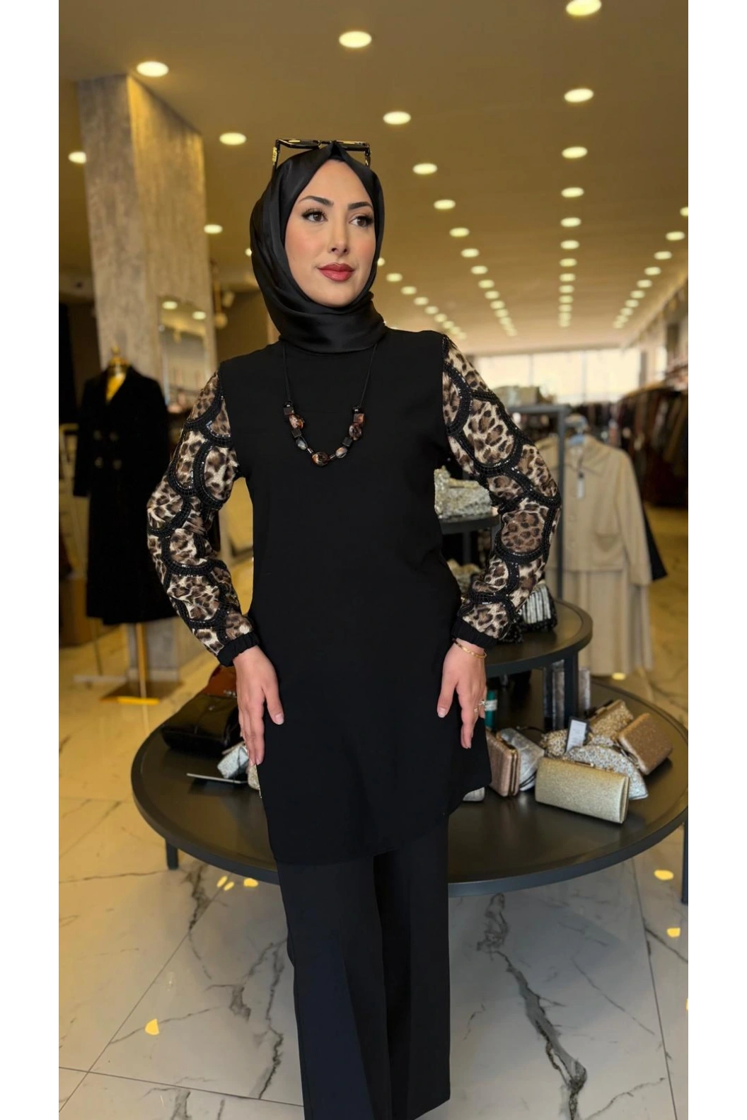 HAYA-KOLYELİ TUNİK SİYAH