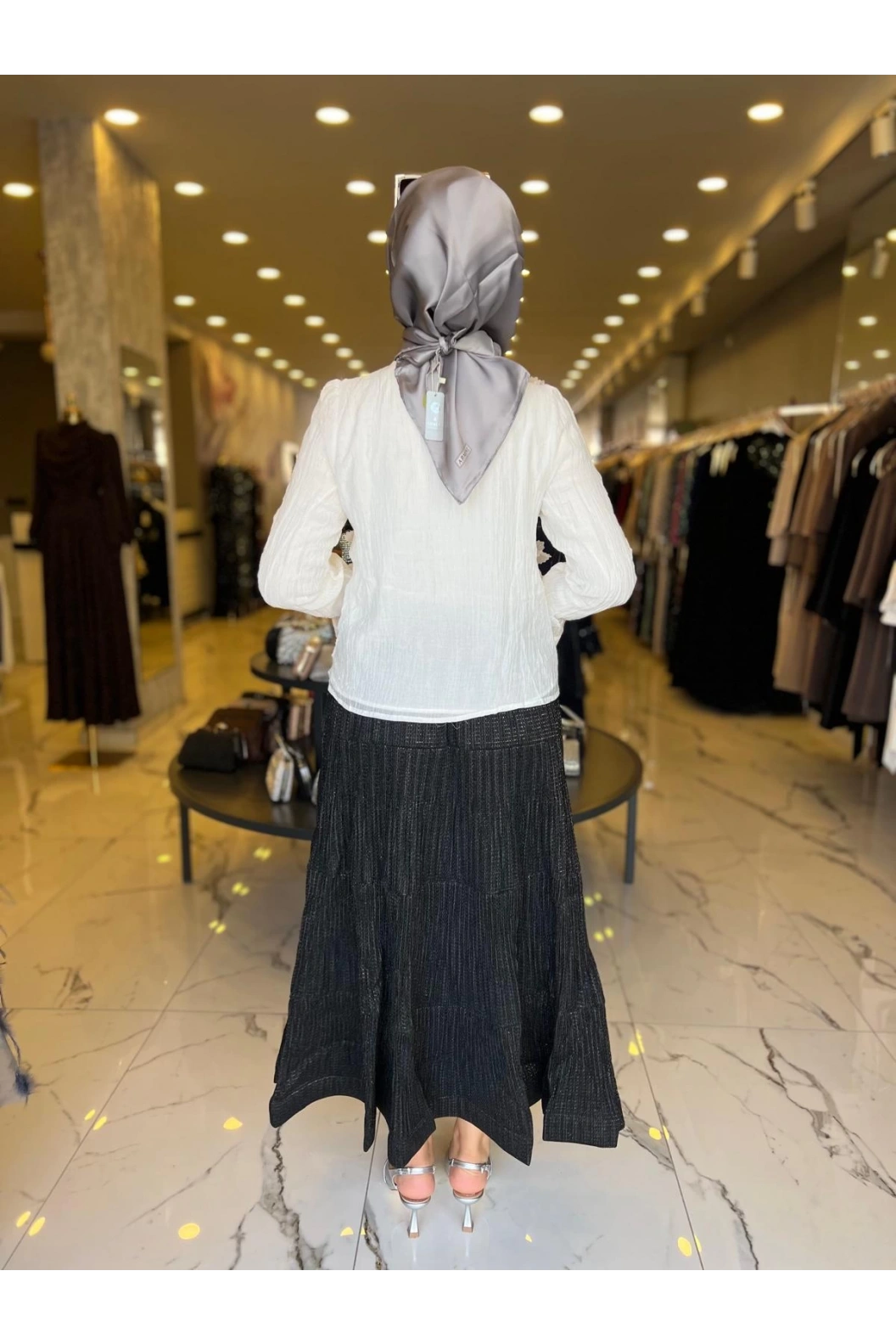 İTHAL-BONCUK DETAYLI İTHAL GÖMLEK BEYAZ