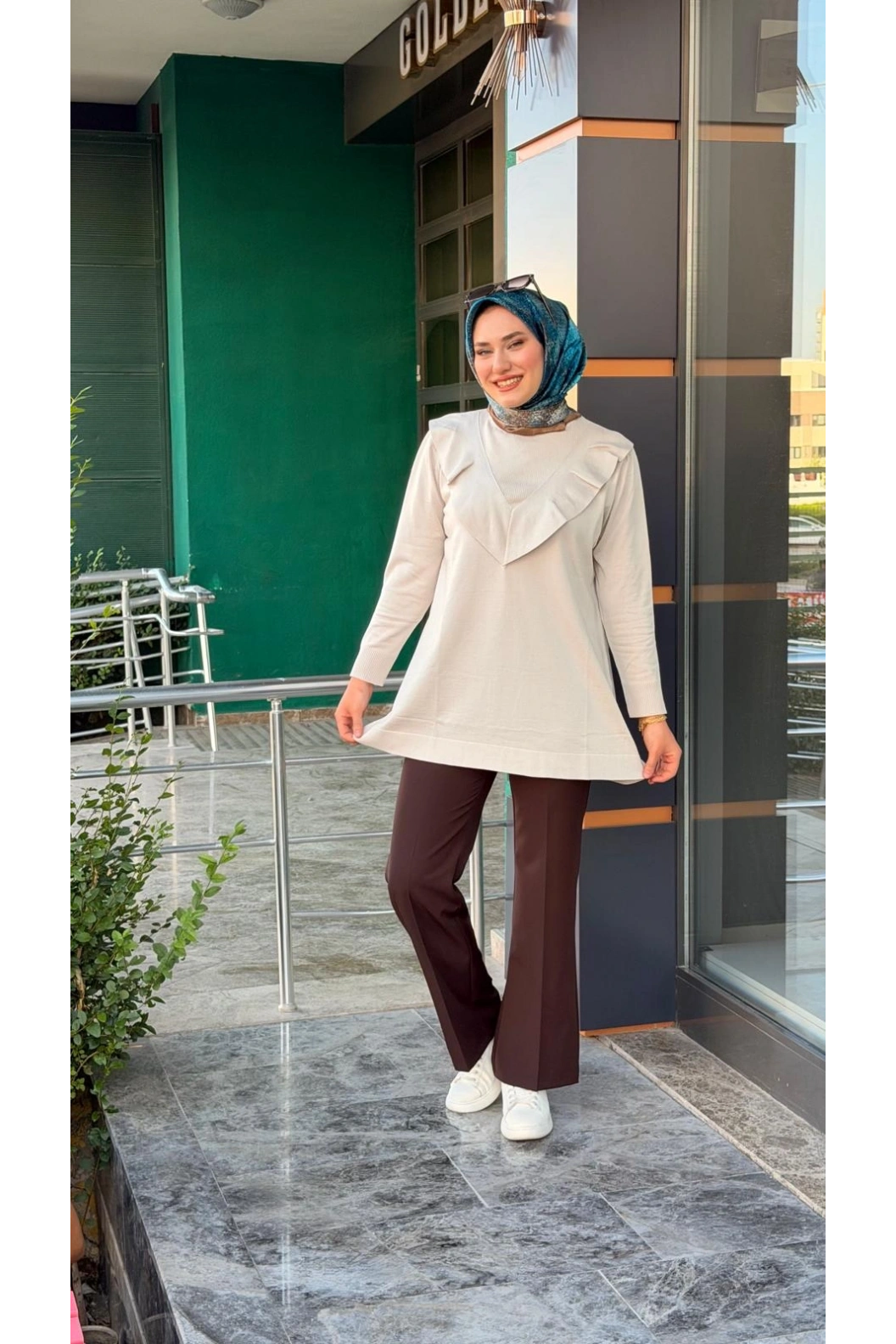 MAGAZİN-VOLANLI TRİKO BEJ