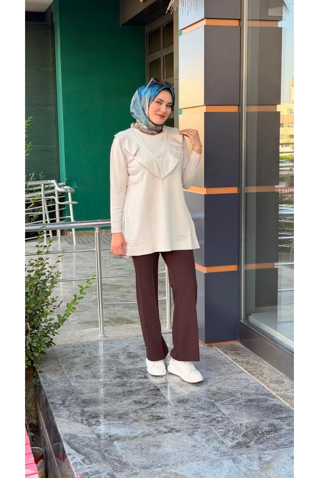 MAGAZİN-VOLANLI TRİKO BEJ
