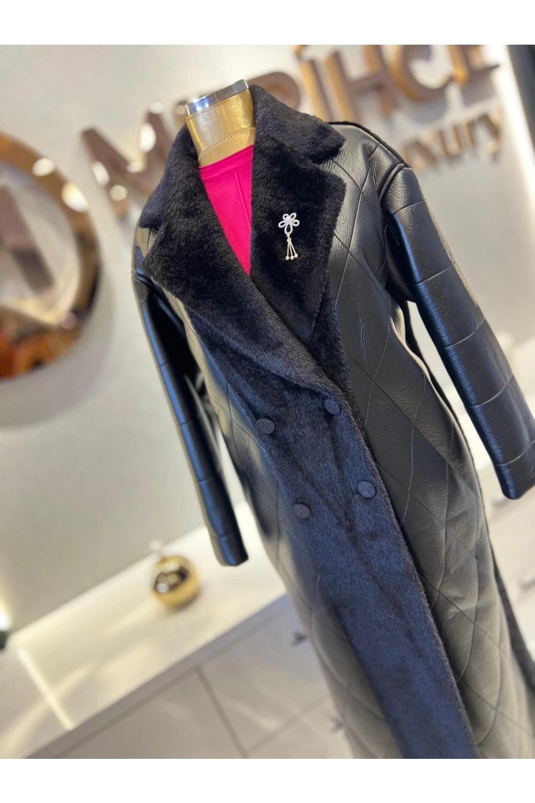 MATEKS-ANGORA DETAYLI DERİ KABAN SİYAH