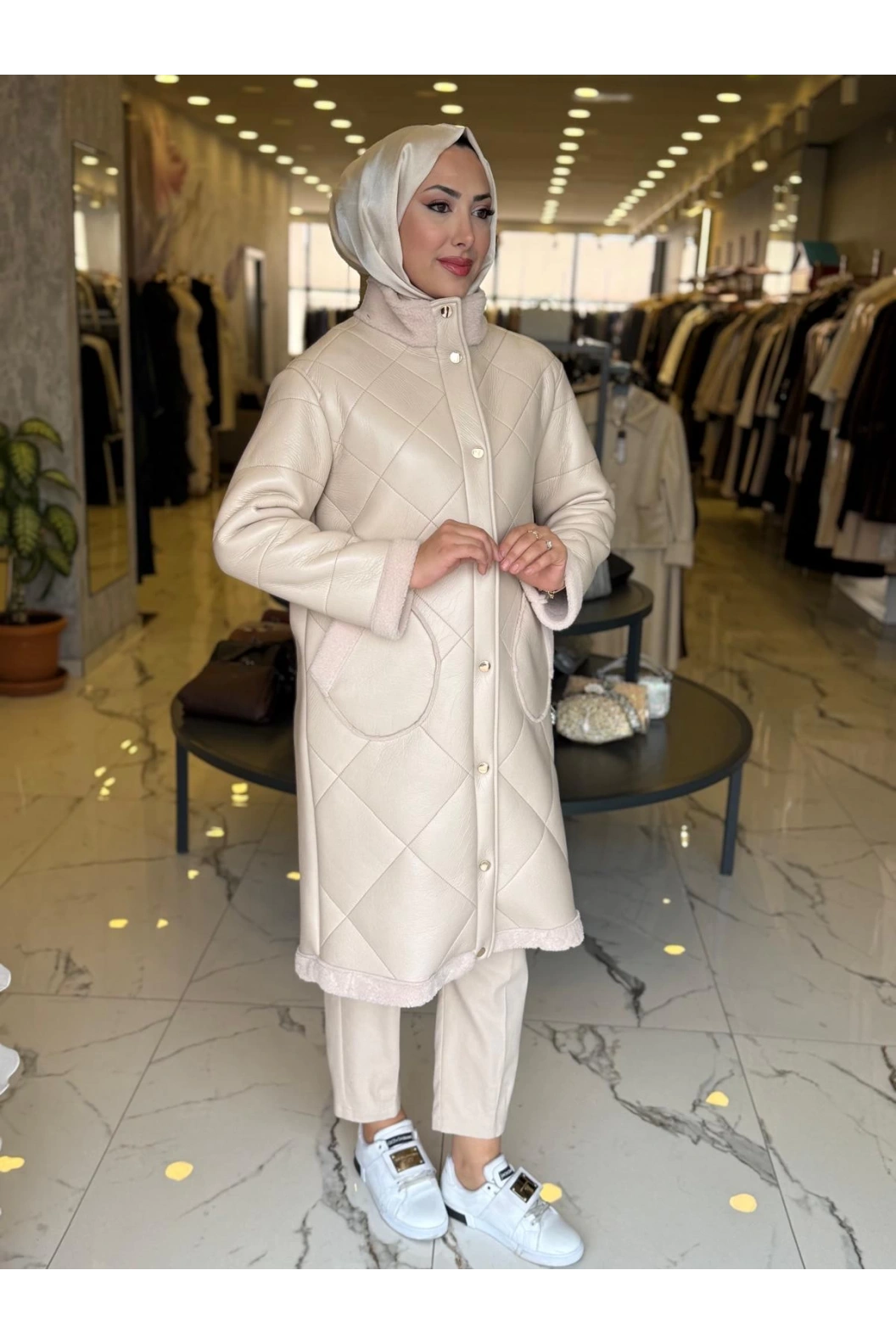 MATEKS-CEPLİ DERİ KABAN BEJ