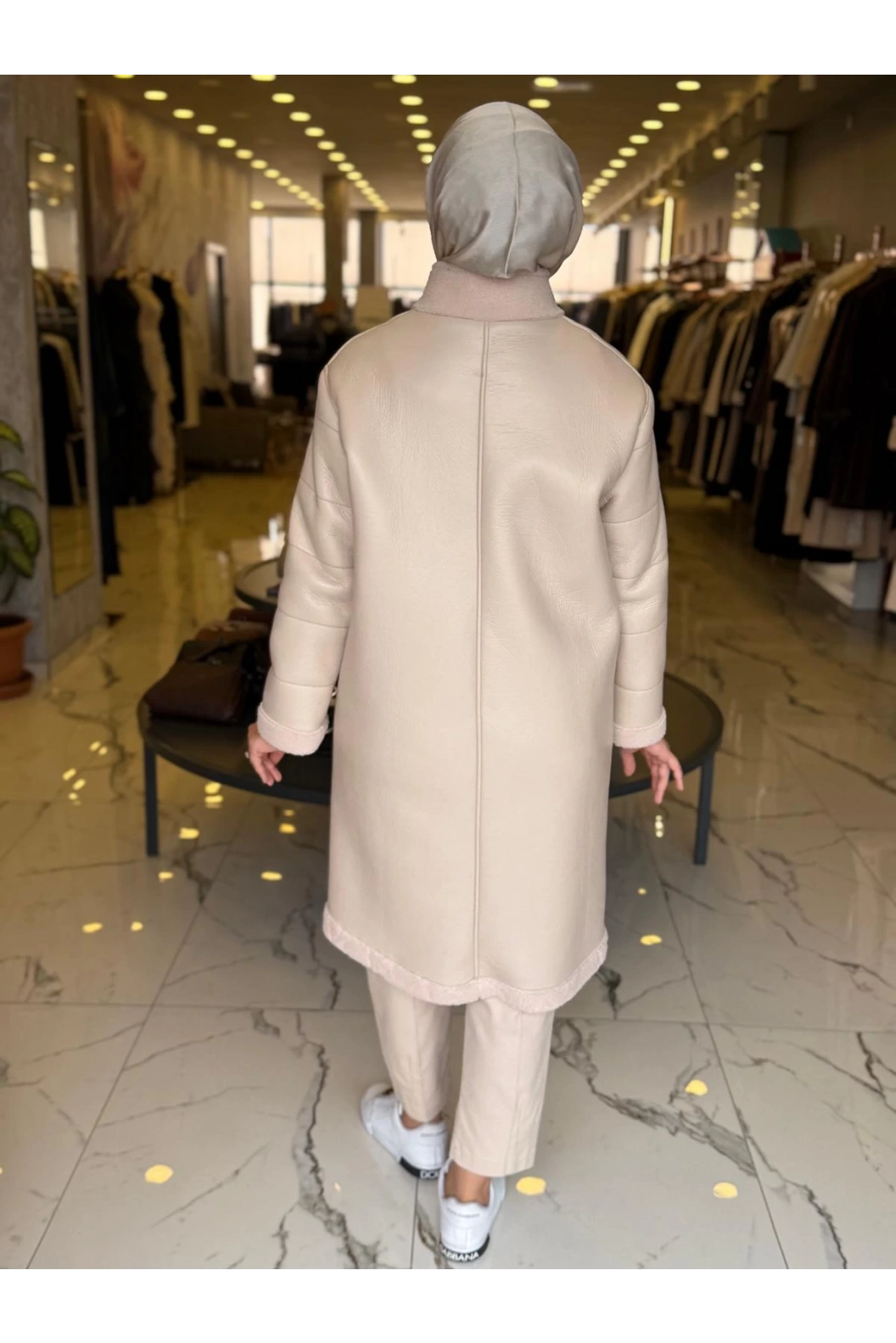 MATEKS-CEPLİ DERİ KABAN BEJ