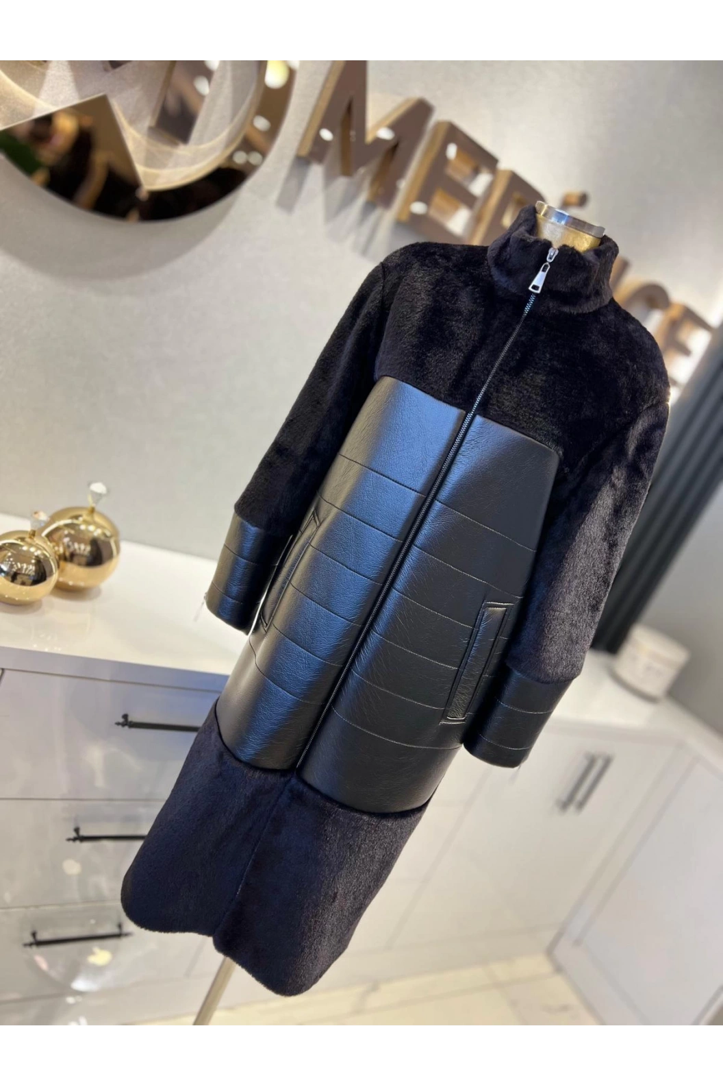 MATEKS-DERİ DETAYLI ANGORA KABAN SİYAH