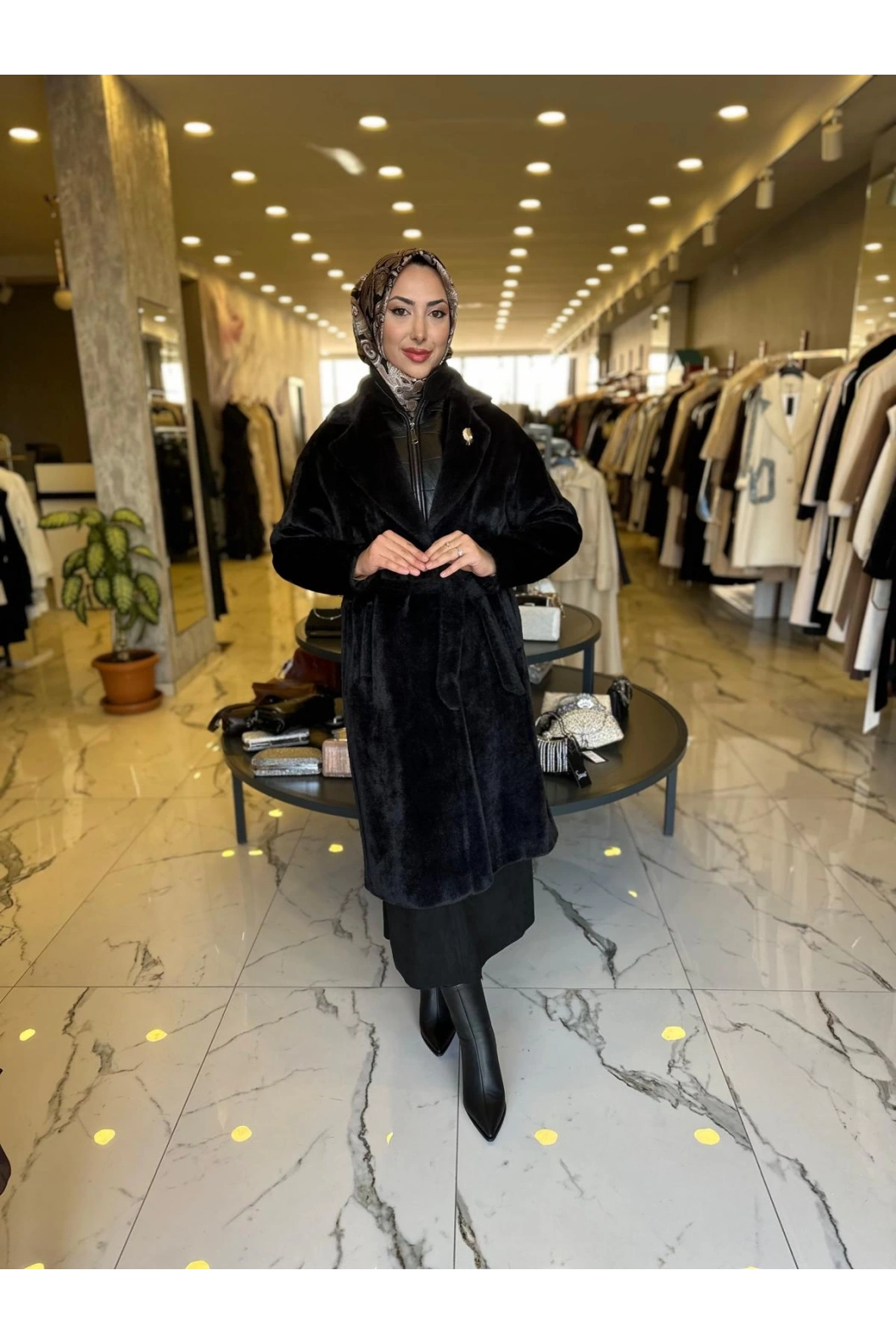 MATEKS-DERİ DETAYLI ANGORA KABAN SİYAH