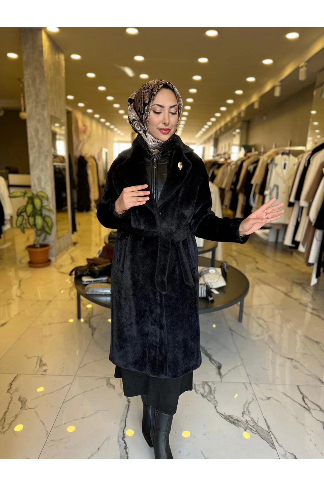 MATEKS-DERİ DETAYLI ANGORA KABAN SİYAH