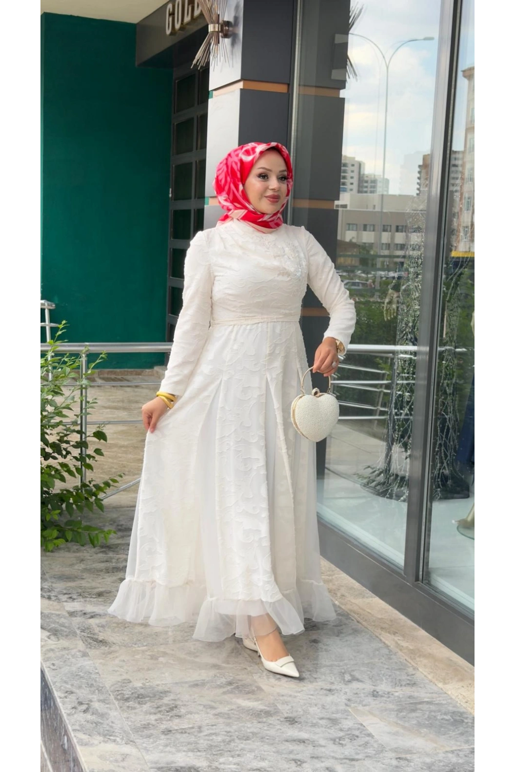MATEKS-ETEĞİ TÜL DETAYLI YAKMA ELBİSE EKRU