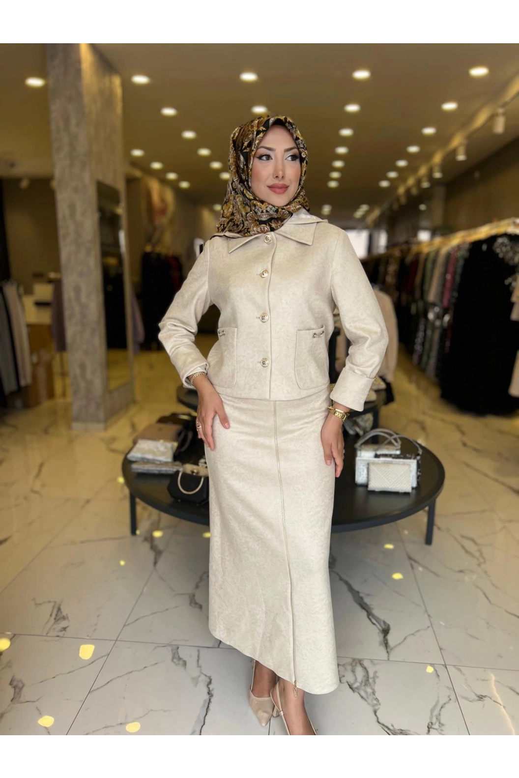 MATEKS-KAPŞONLU SÜET TAKIM BEJ