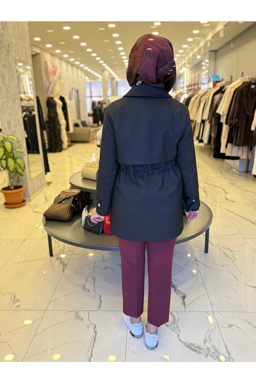 MATEKS-KENDİNDEN ÇİZGİLİ TRENÇ SİYAH