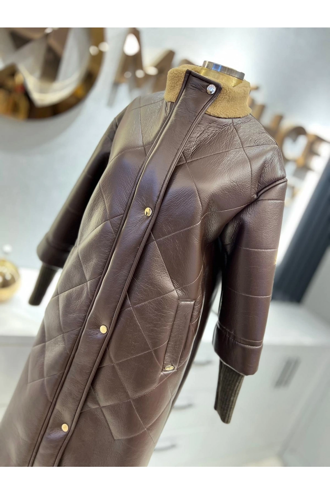 MATEKS-KOLLARI TRİKOLU DERİ KABAN KAHVE