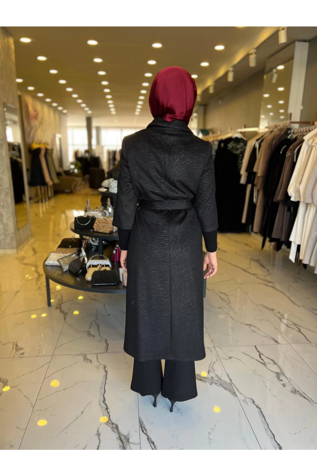 MATEKS-KOLLARI TRİKOLU KAŞE KABAN SİYAH