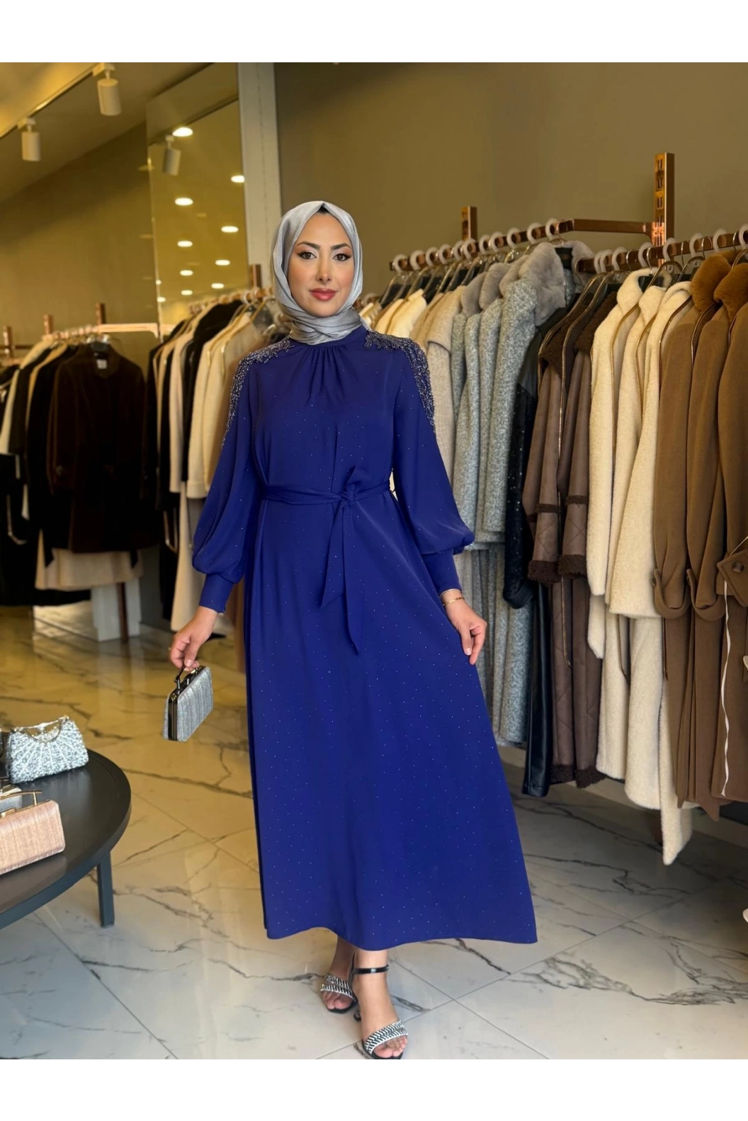 MATEKS-OMUZLARI BONCUKLU ELBİSE MOR