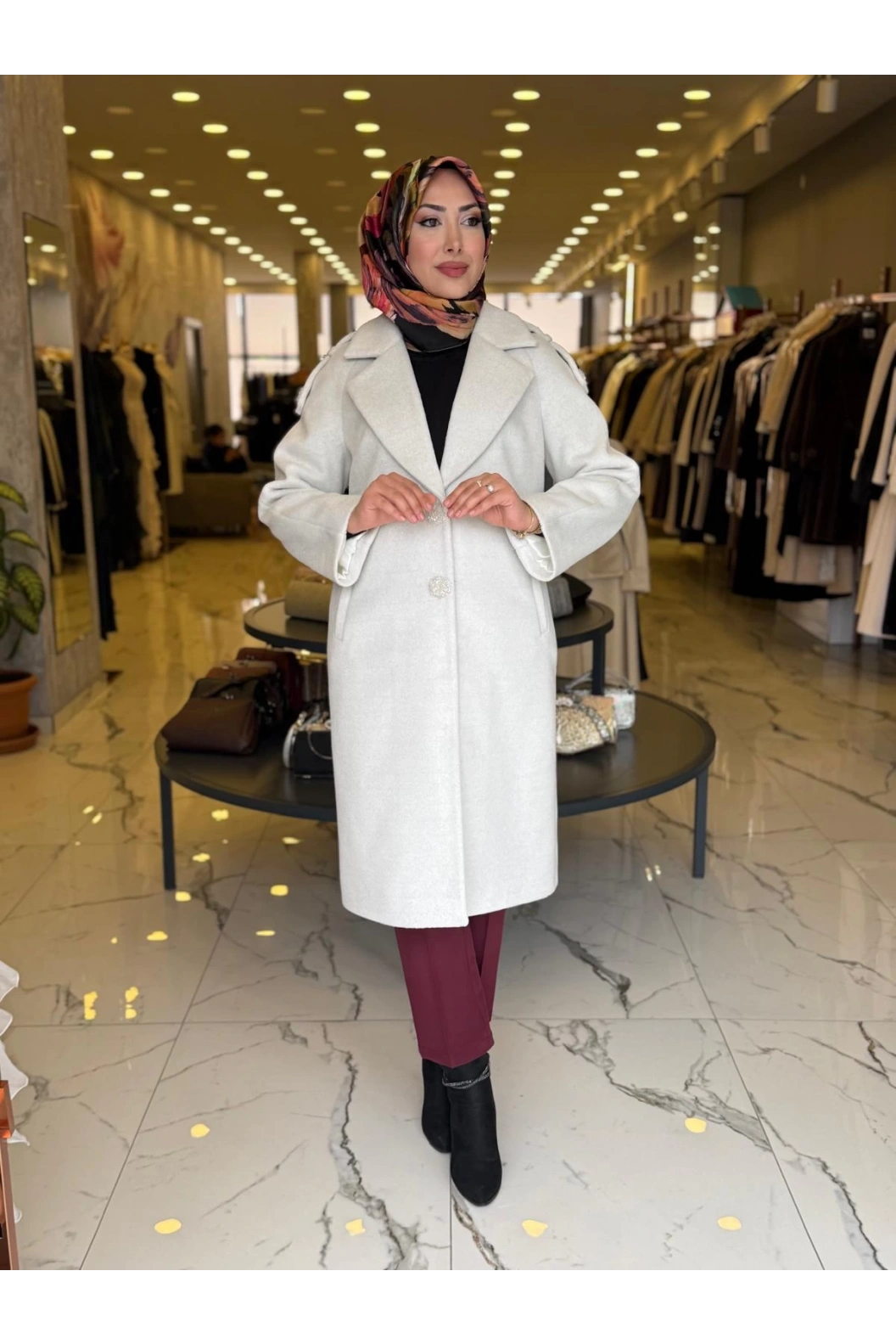 MATEKS-SİMLİ OMZU DÜĞME DETAYLI KAŞE KABAN EKRU