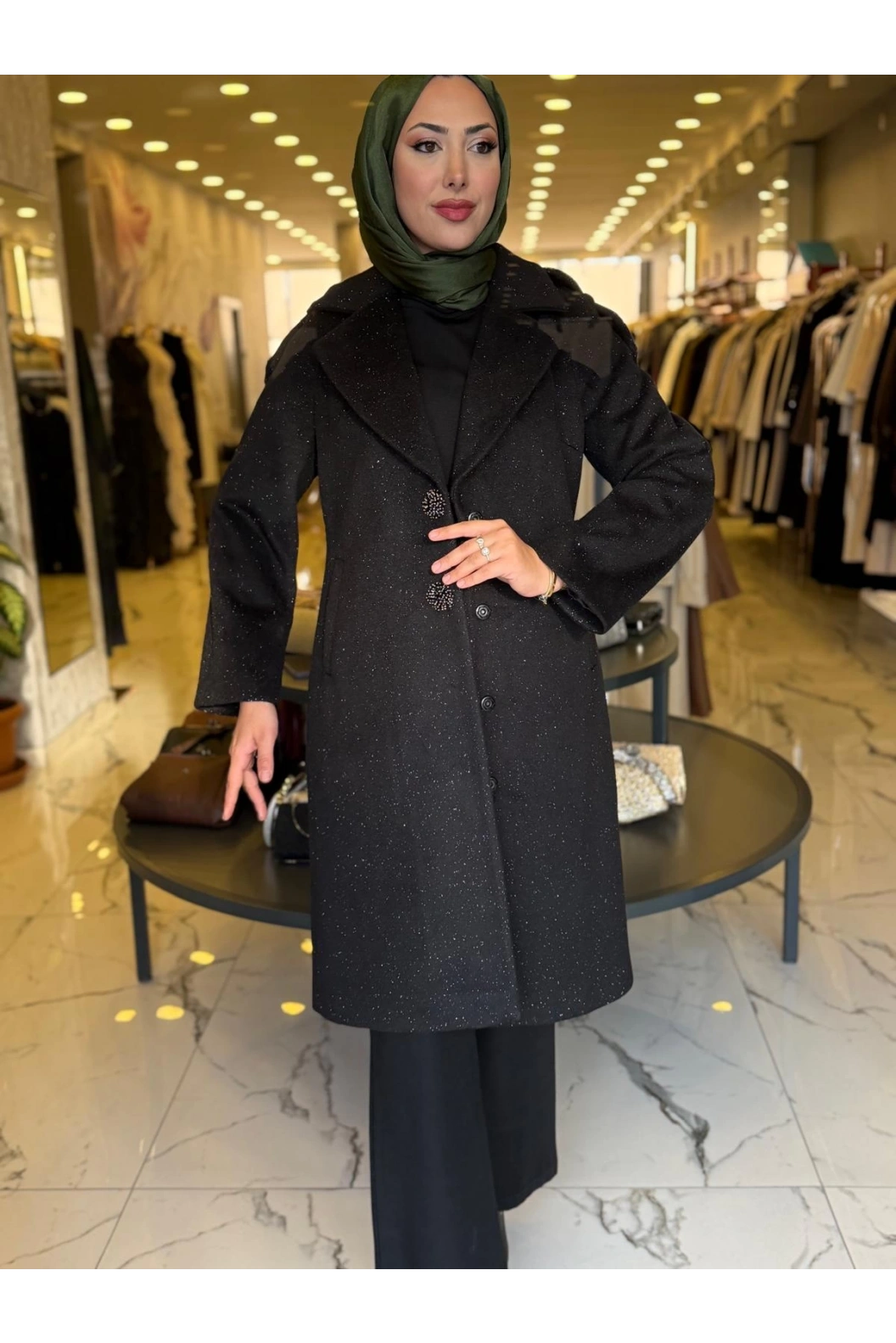 MATEKS-SİMLİ OMZU DÜĞME DETAYLI KAŞE KABAN SİYAH