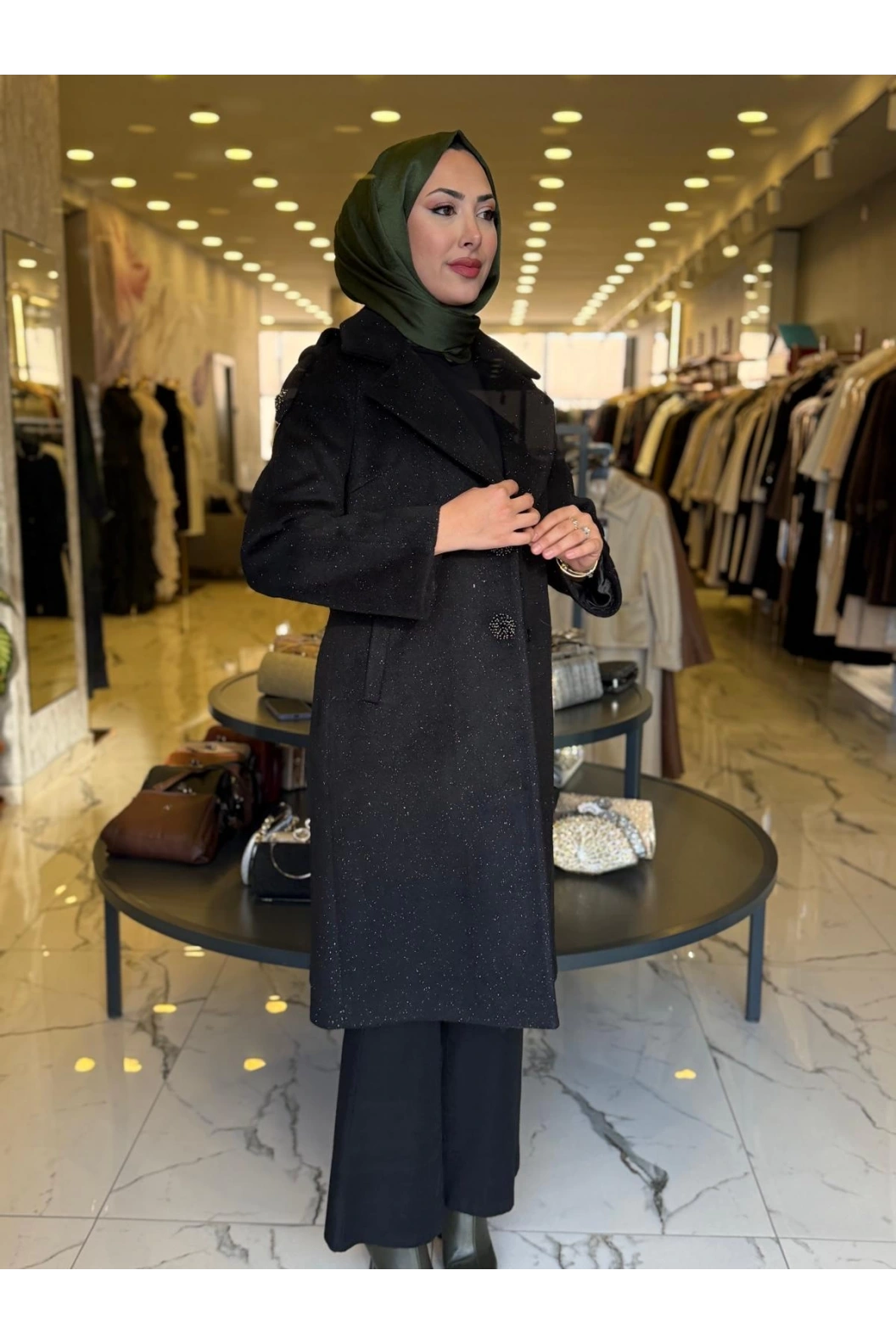 MATEKS-SİMLİ OMZU DÜĞME DETAYLI KAŞE KABAN SİYAH