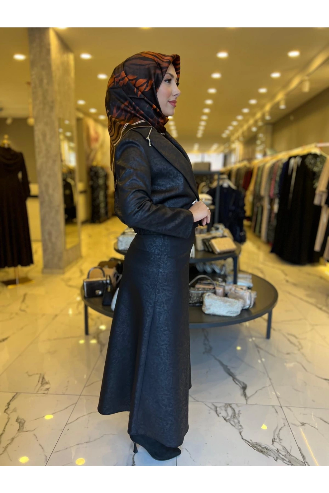 MATEKS-SÜET ETEKLİ TAKIM SİYAH