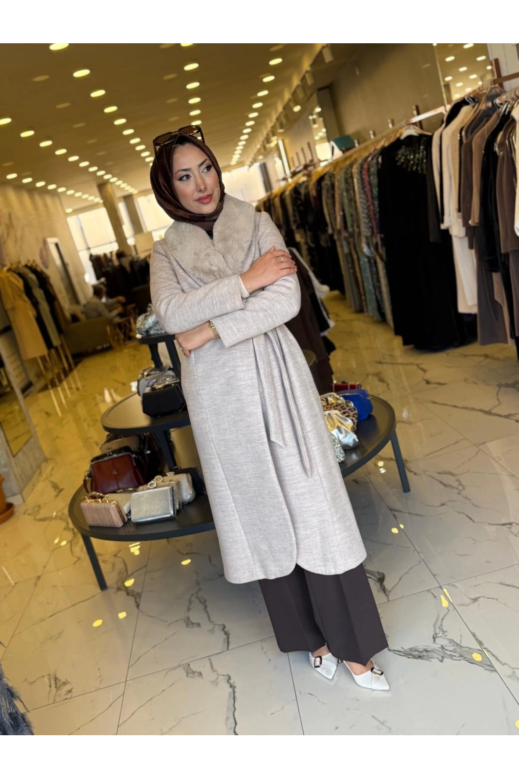 MATEKS YAKASI KÜRKLÜ KABAN BEJ