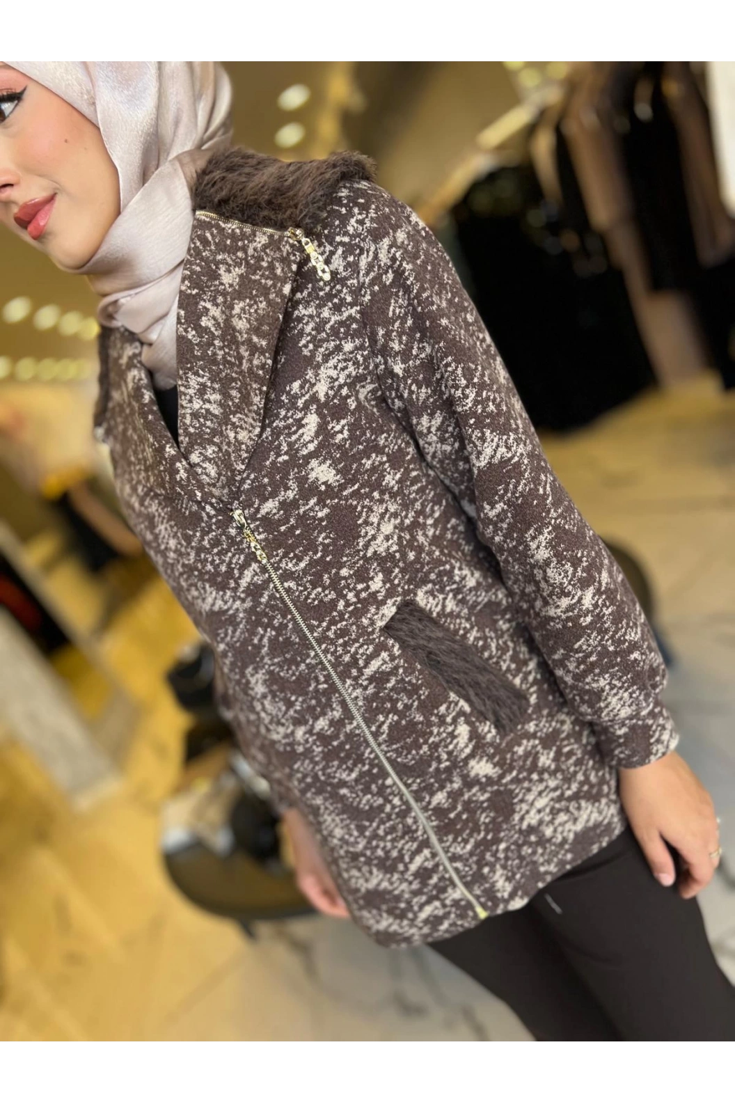 MATEKS-YAKASI KÜRKLÜ KABAN KAHVE