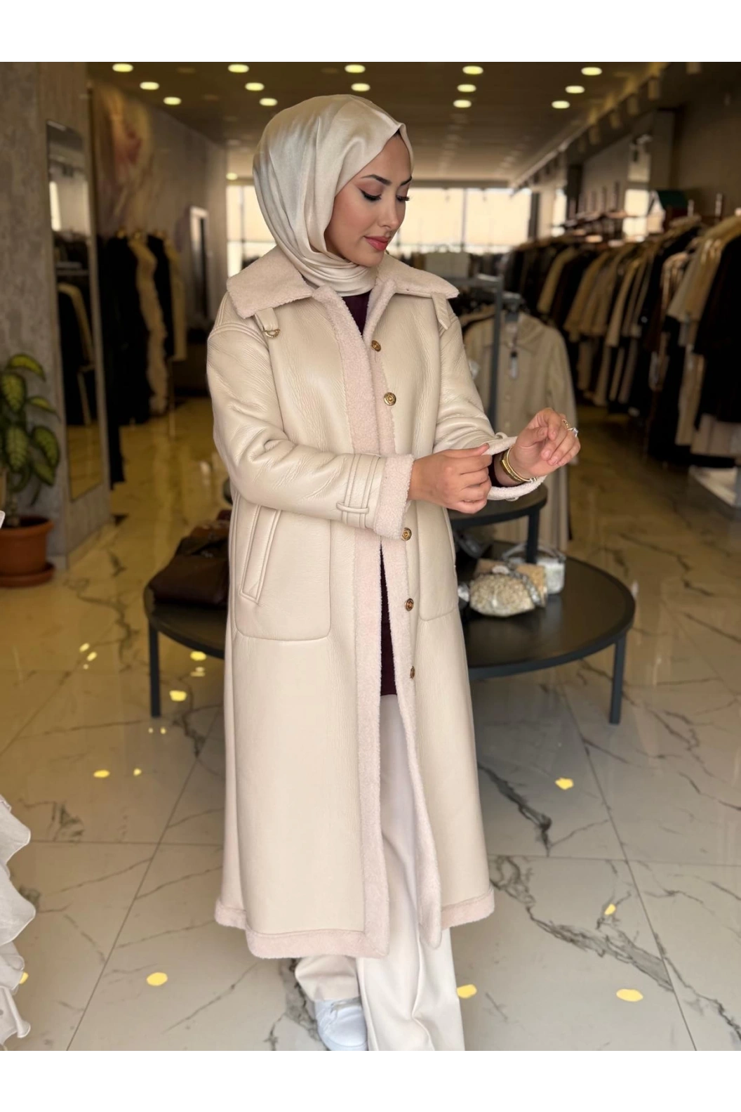 MATEKS-YIRTMAÇLI DERİ KABAN BEJ