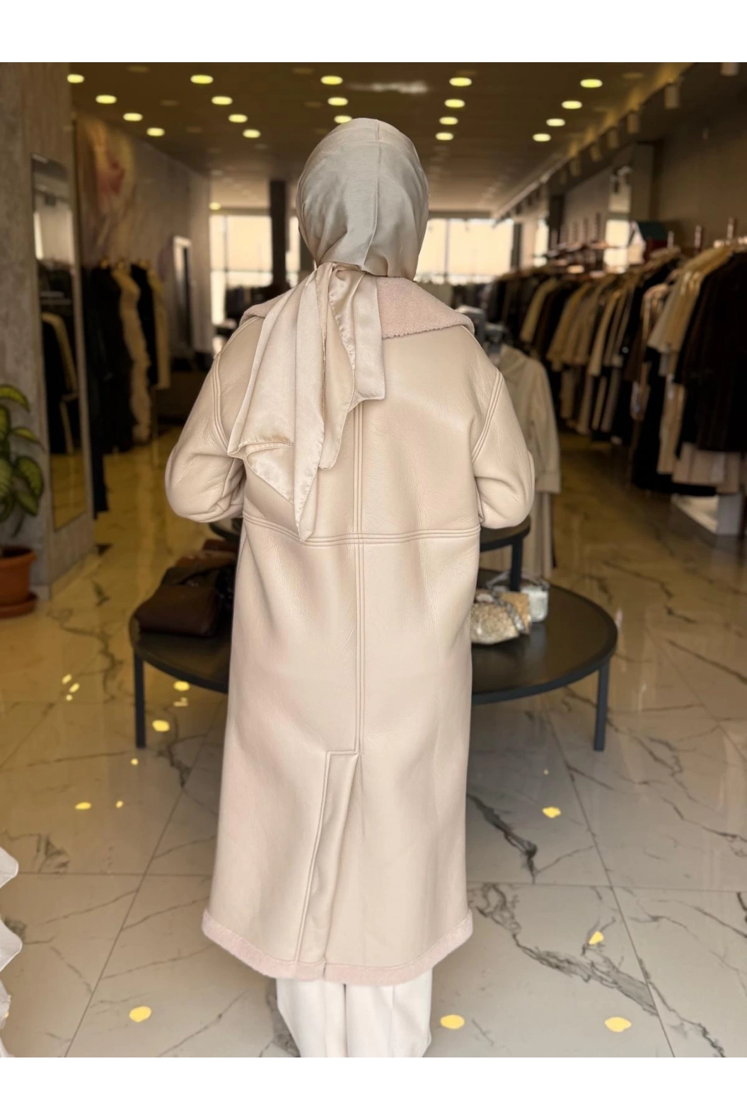 MATEKS-YIRTMAÇLI DERİ KABAN BEJ