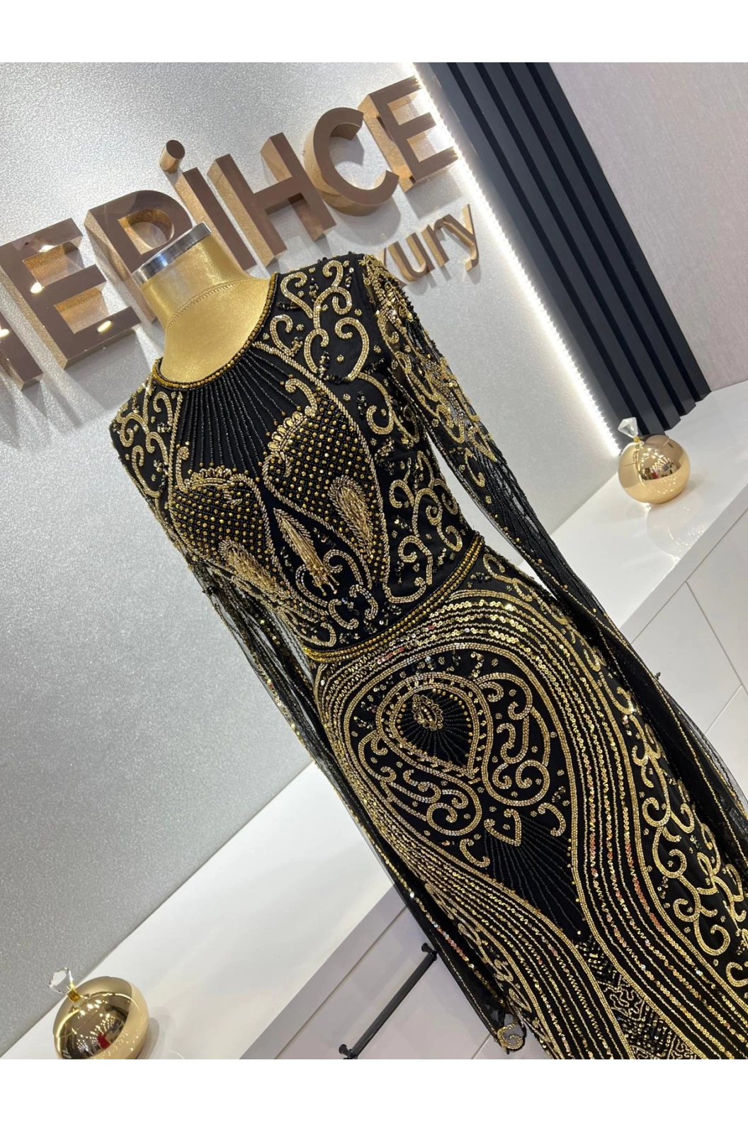 MAXWELA-KOLLARI PUL DETAYLI İTHAL GOLD