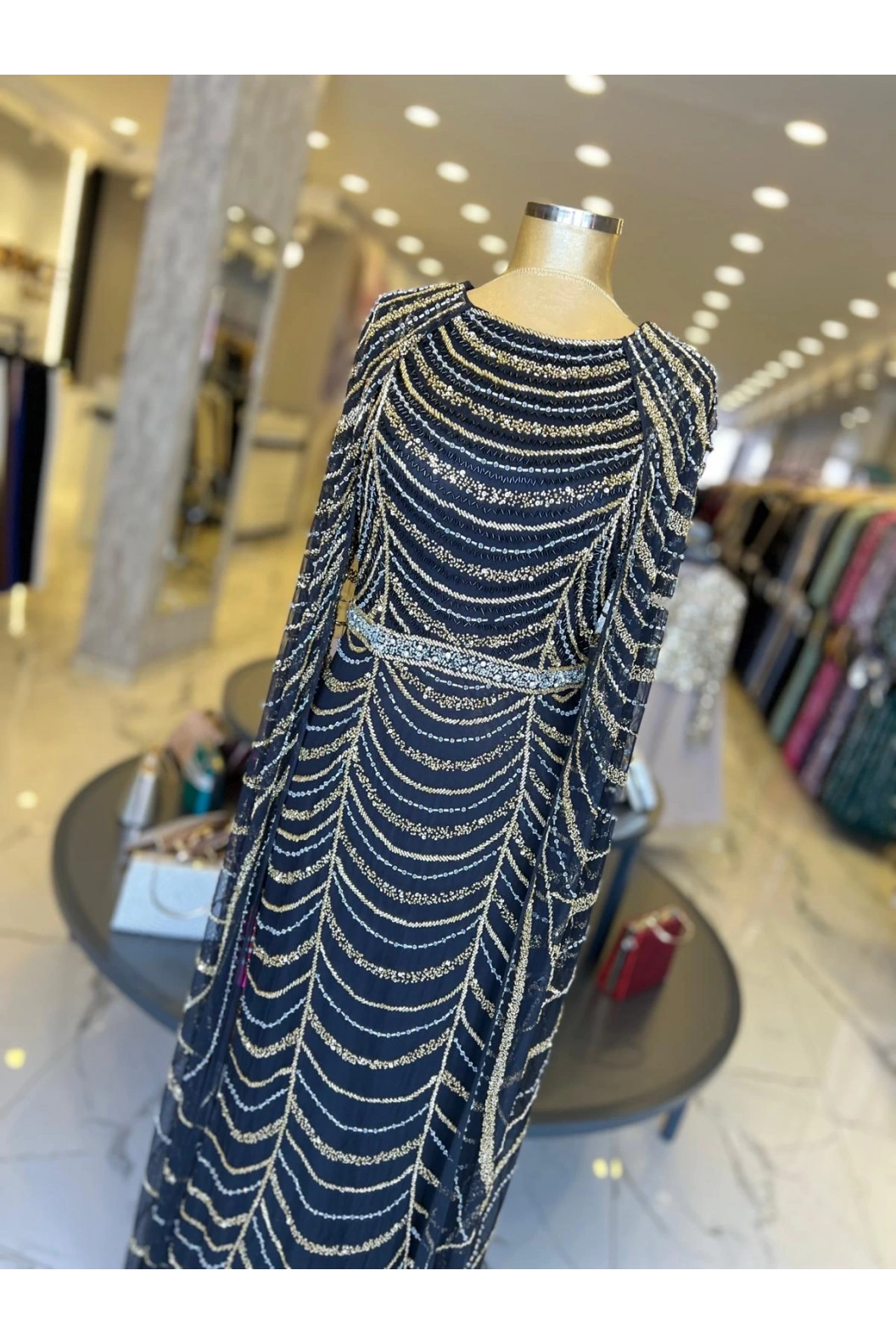 MAXWELA-PELERİNLİ İTHAL ABİYE SİYAH