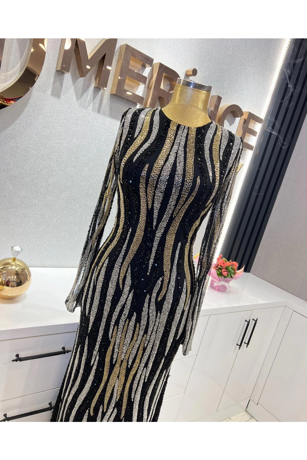 MAXWELA-ZEBRA DESEN İTHAL ABİYE SİYAH