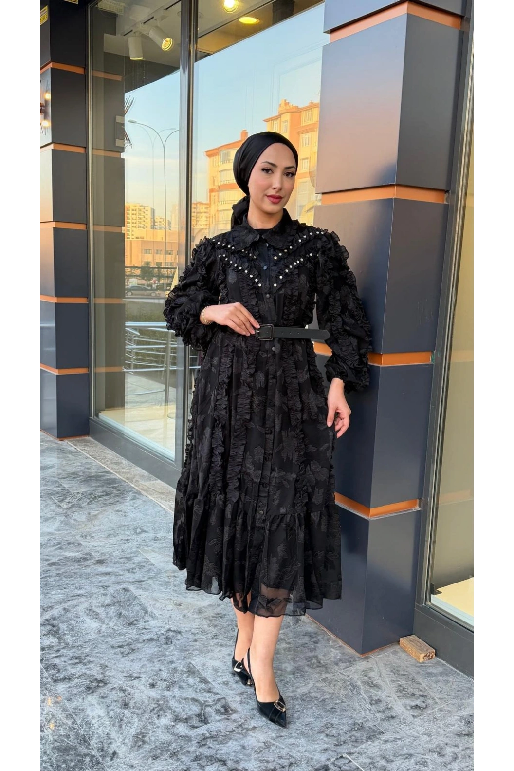 MERİHCE-İTHAL YAKASI TAŞLI ELBİSE SİYAH