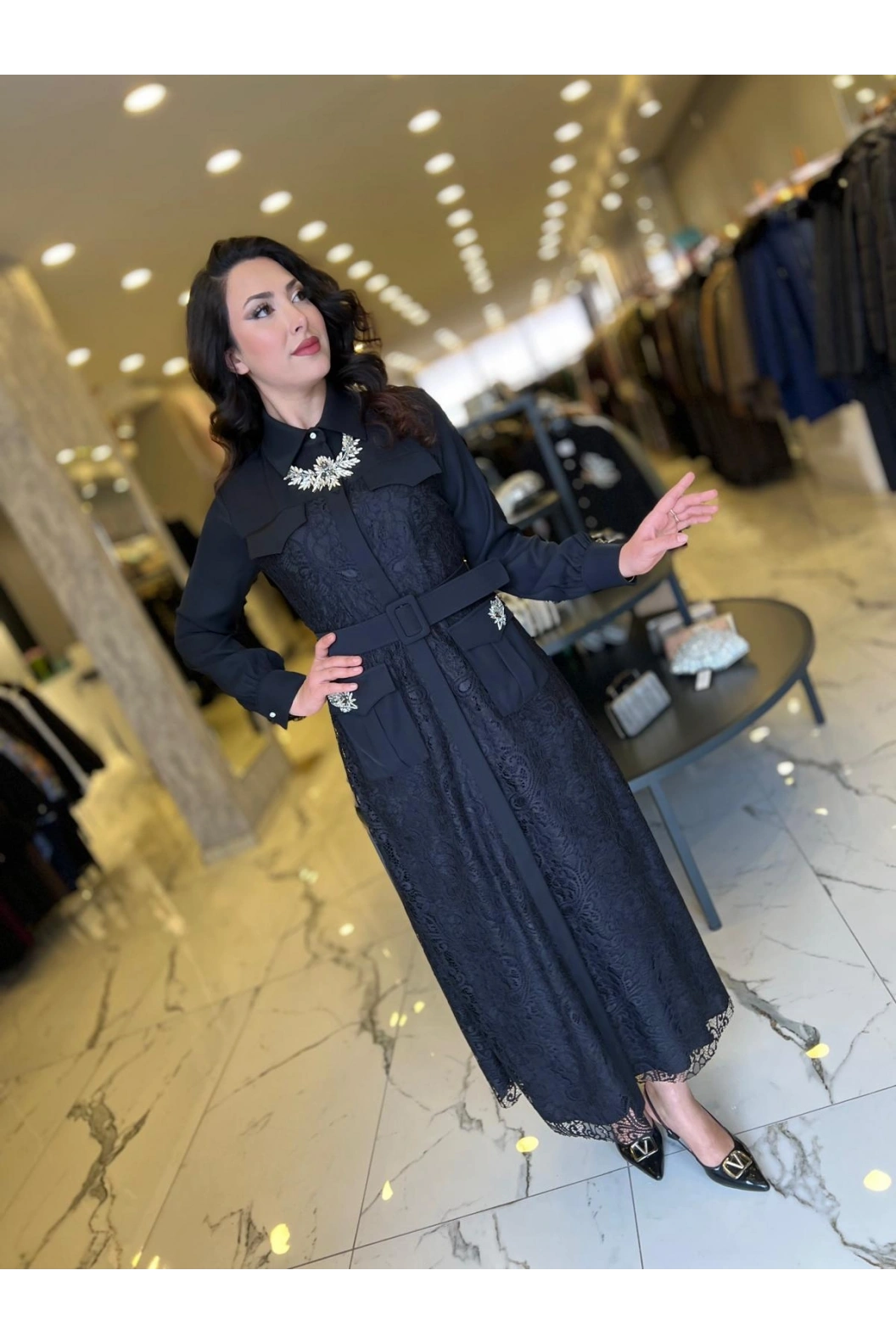 MY312-CEPLERİ TAŞLI DANTEL ELBİSE SİYAH