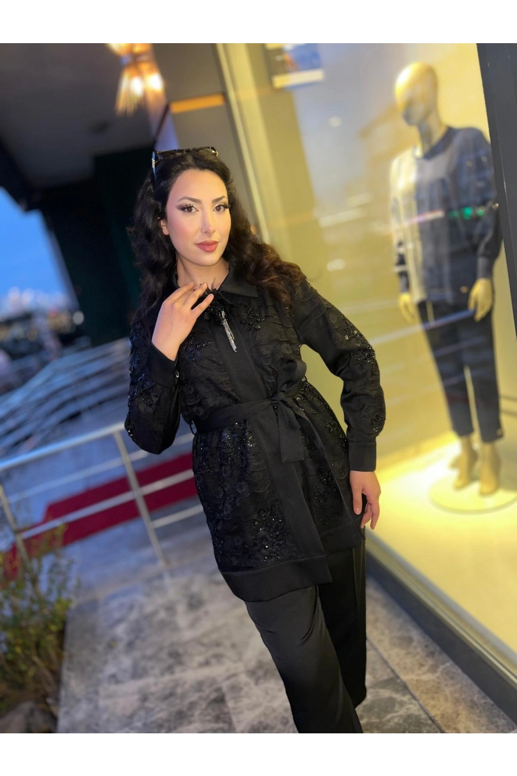 MY312-DANTELLİ BROŞLU TAKIM SİYAH